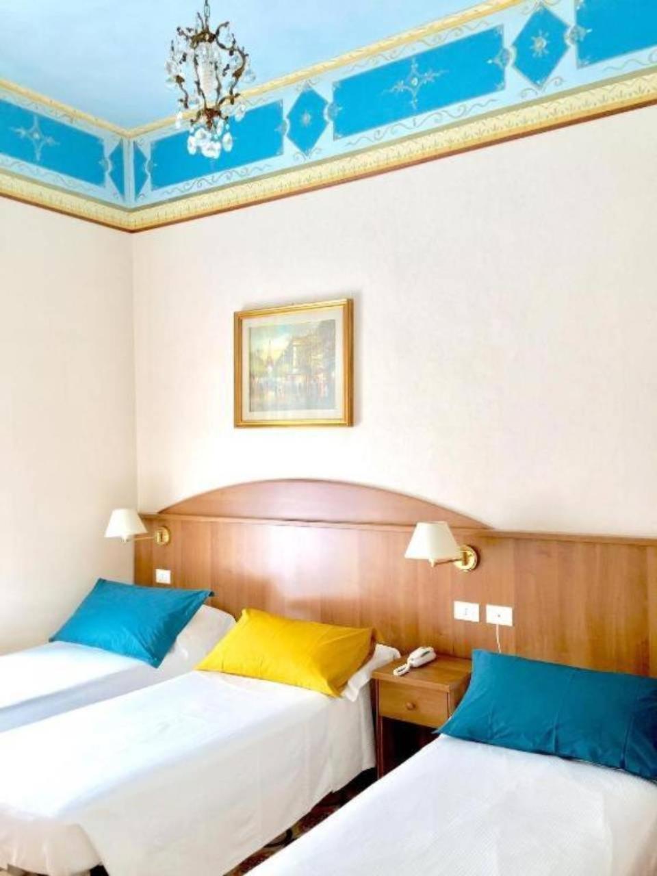 Nahid Accommodation ローマ エクステリア 写真