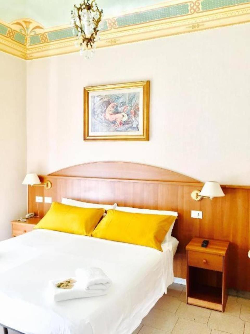 Nahid Accommodation ローマ エクステリア 写真