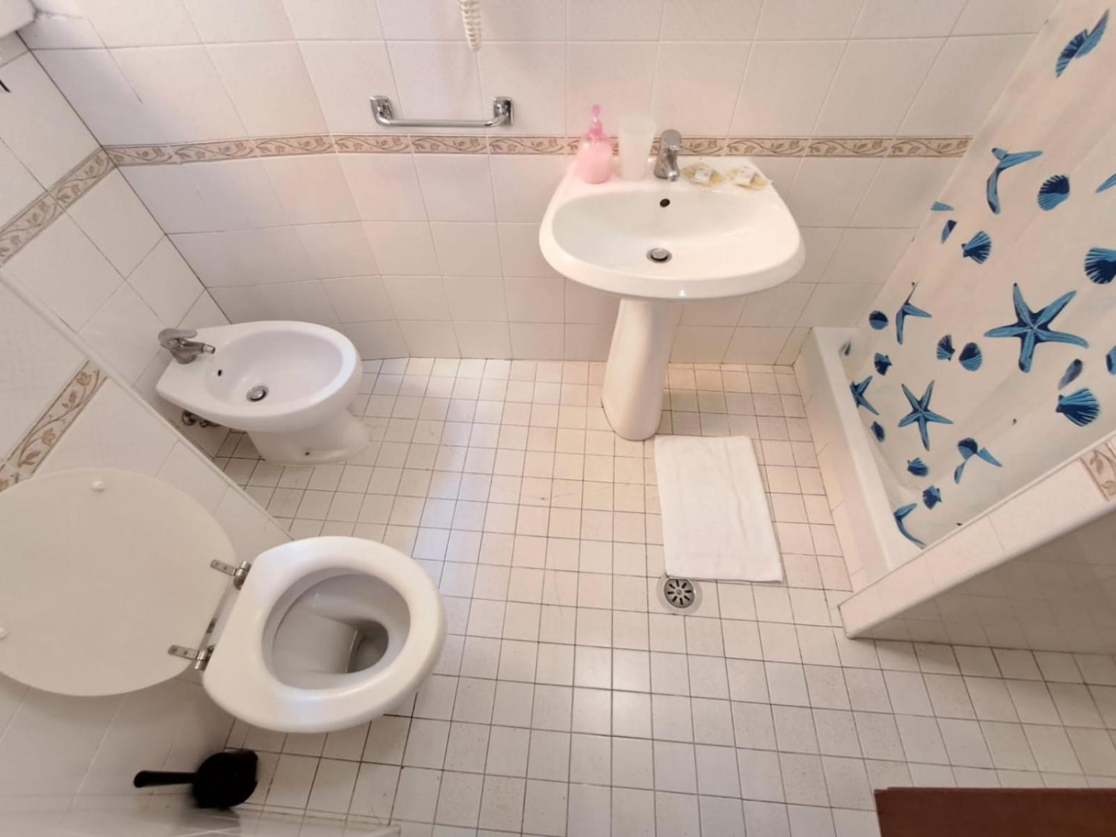 Nahid Accommodation ローマ エクステリア 写真