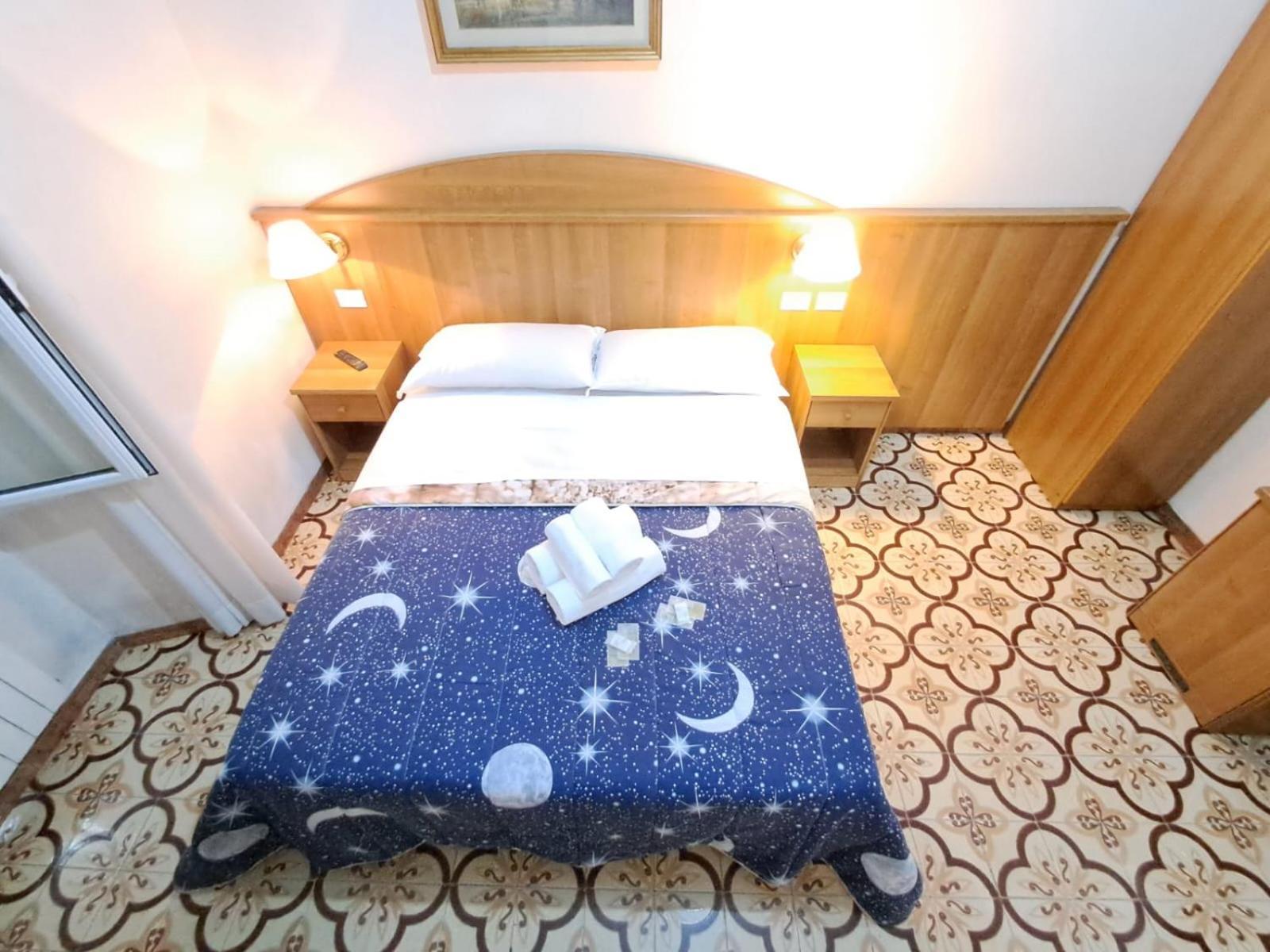Nahid Accommodation ローマ エクステリア 写真