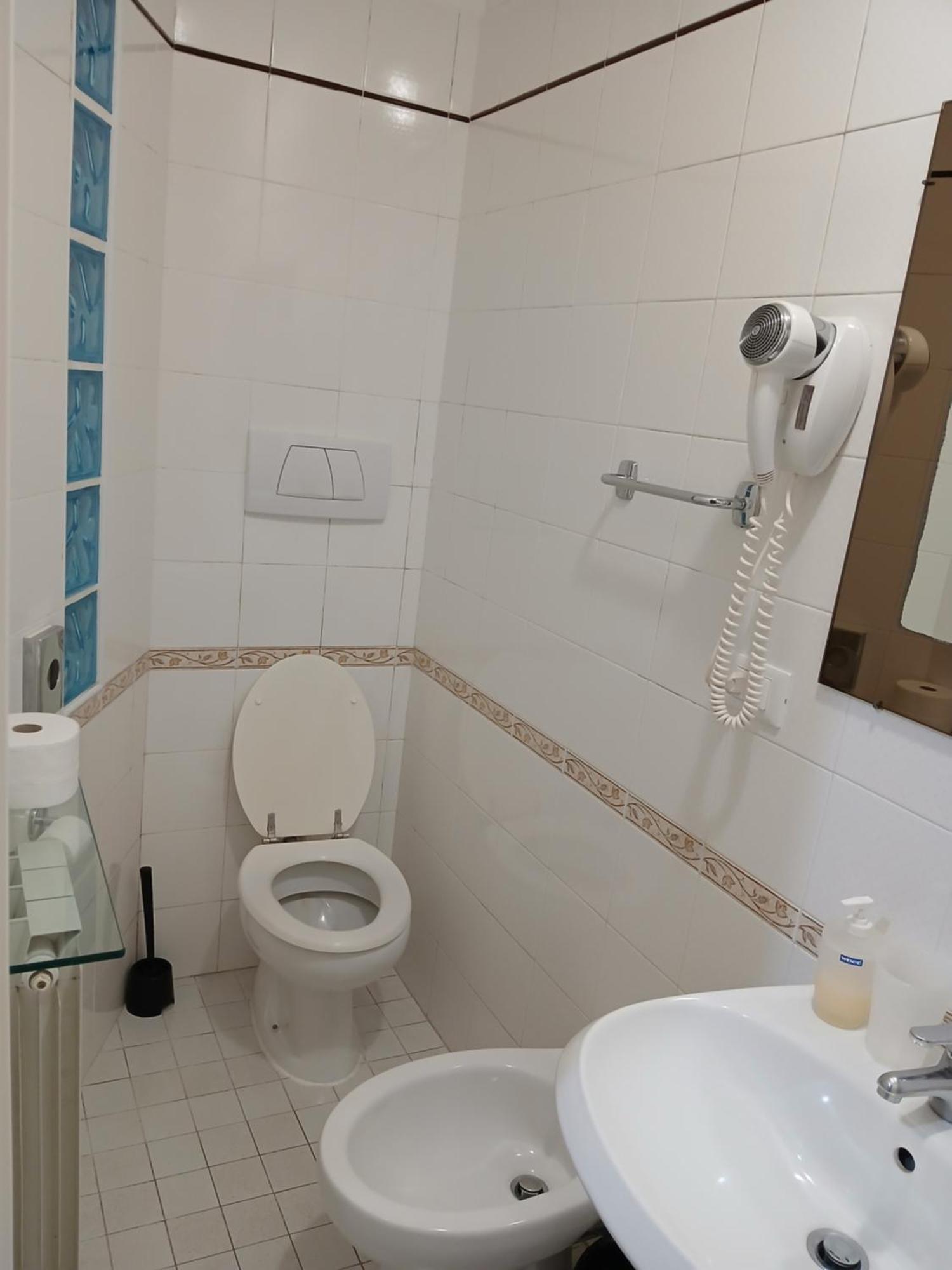 Nahid Accommodation ローマ エクステリア 写真